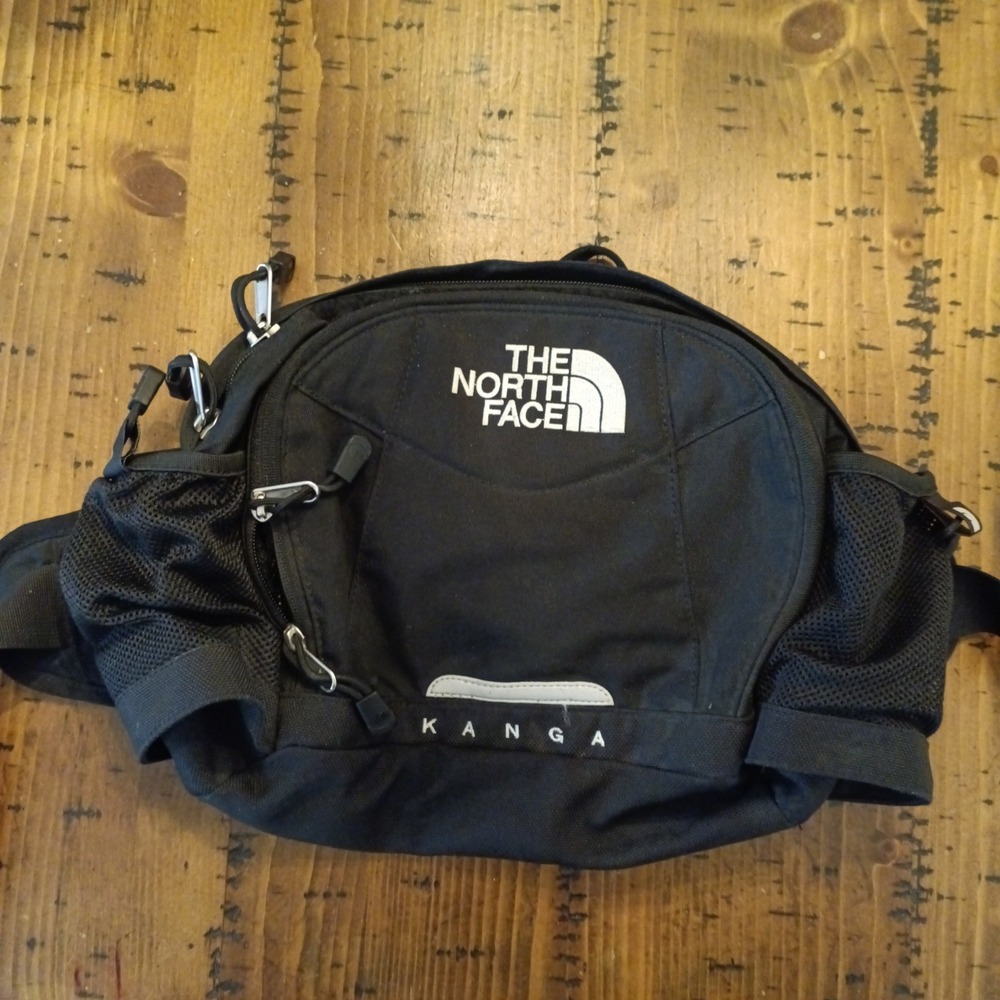 The North Face Kanga Waist Pack Black Hiking Fanny Pack Travel Bag s9